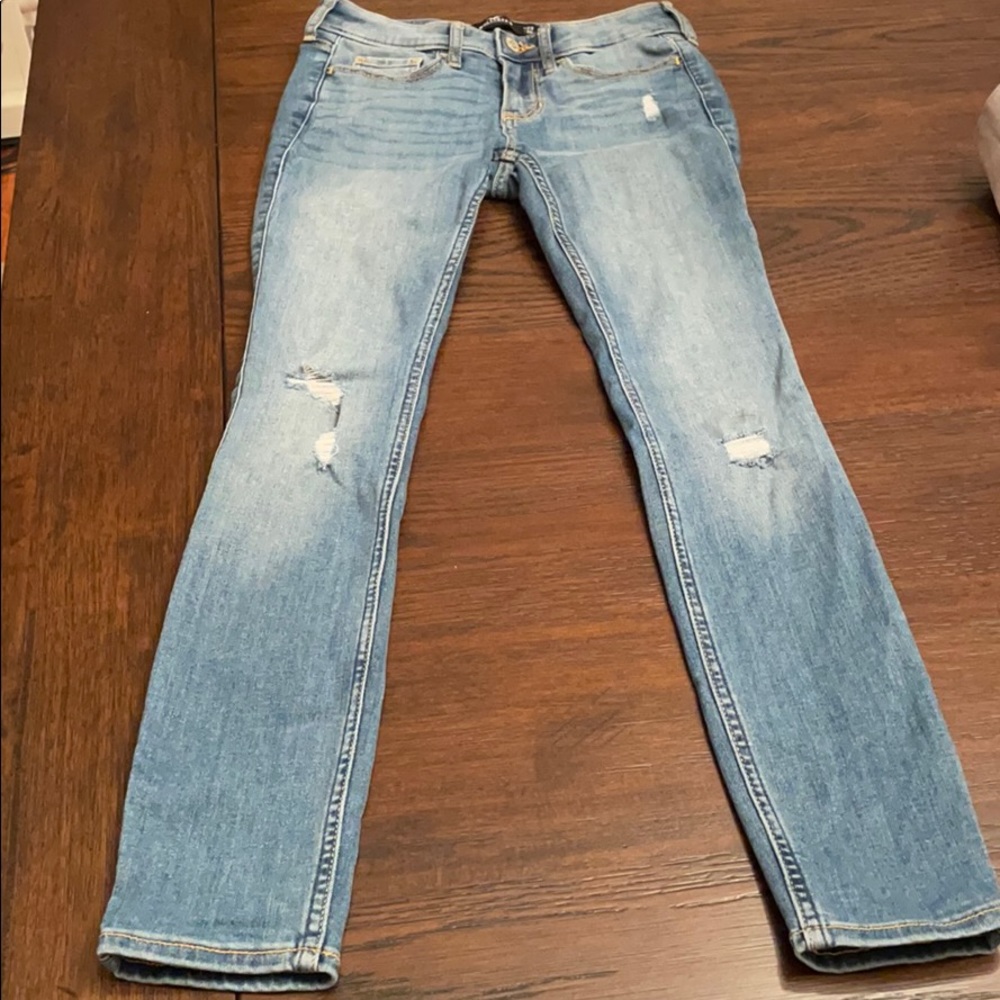 Nice! Woman’s Juniors Hollister Skinny Jeans 00S